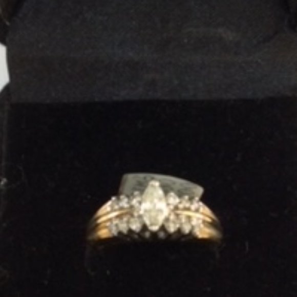 🌟🌸HOST PICK 🌟🌸 NWT 14K GOLD & GENUINE DIAMOND RING MSRP $2,595 - Picture 1 of 7